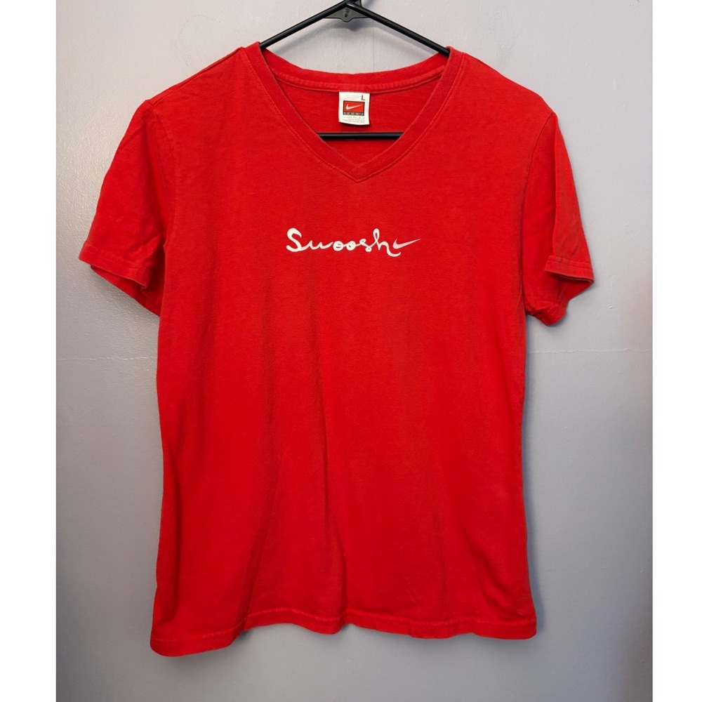 Nike Team Red V-Neck T-Shirt Script Swoosh Graphic Short Sleeve Girls Large